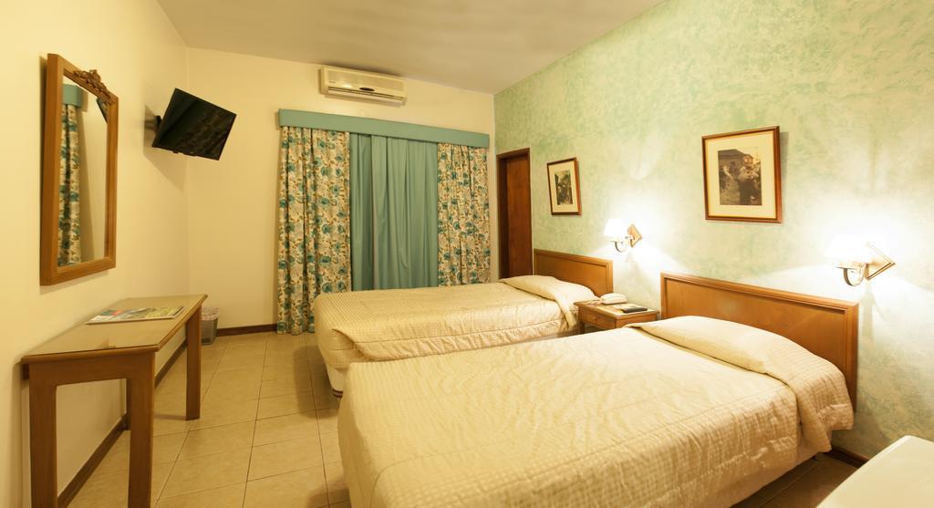 Hotel Bristol Asunción Værelse billede